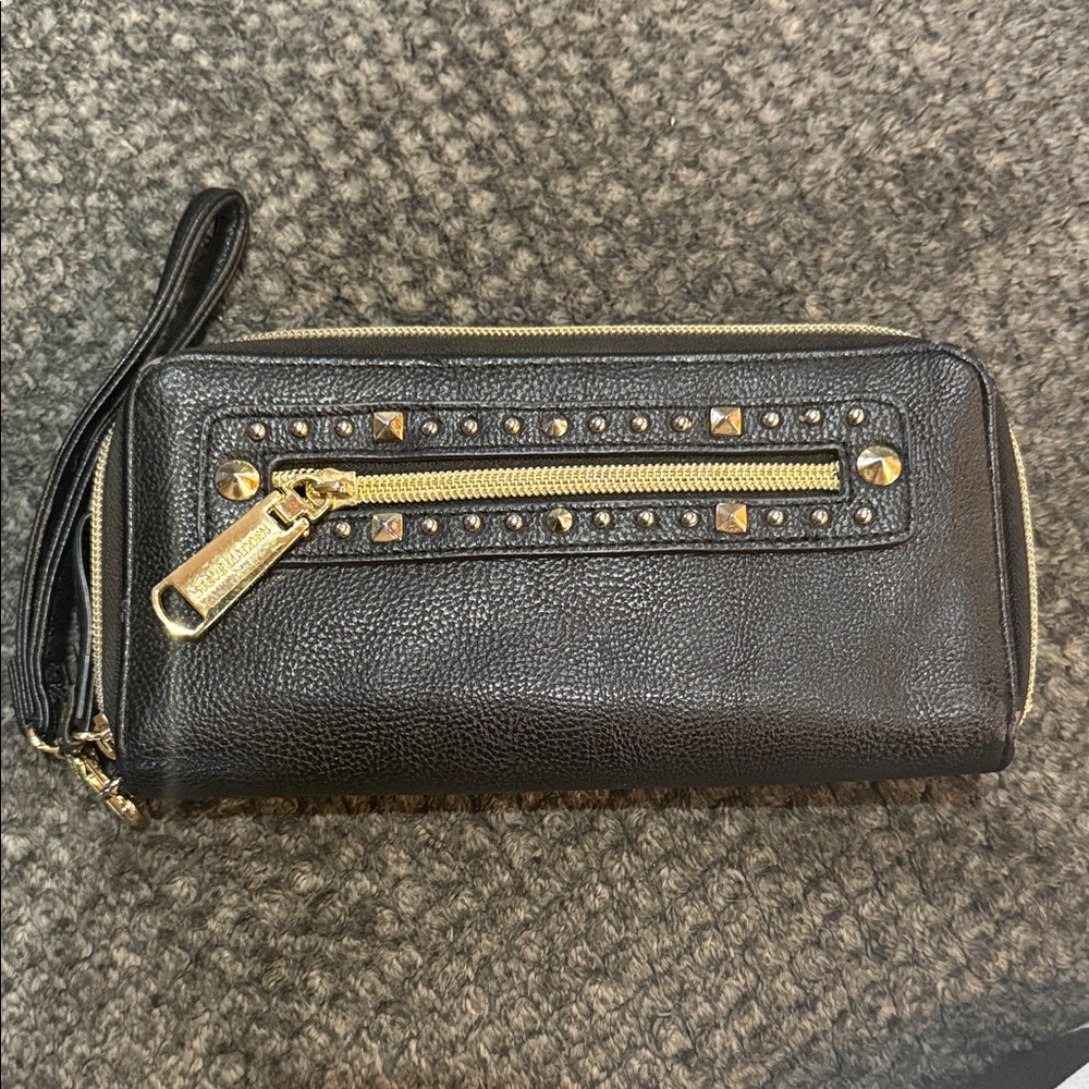 Steve Madden Black Leather Wallet with Gold Accents